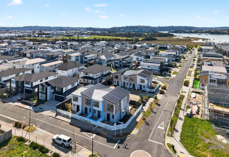 32 Observation Green Hobsonville_16