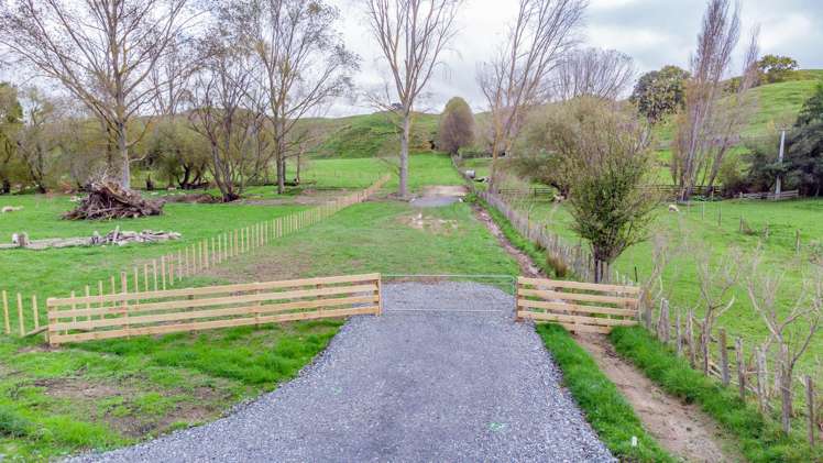 411 Valley Road Colyton_8
