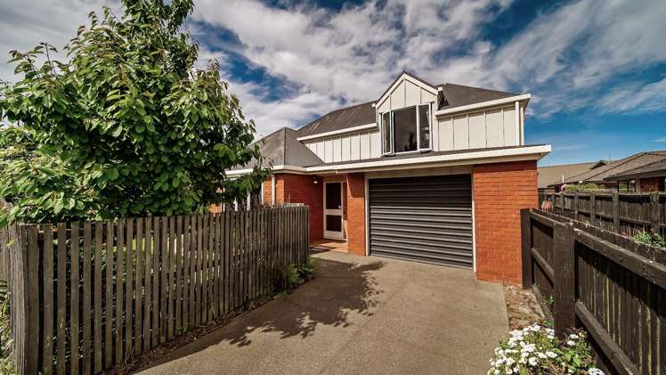 Unit 1/144 Racecourse Road_0