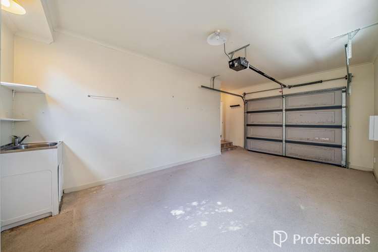 8a Faulke Avenue Wainuiomata_21