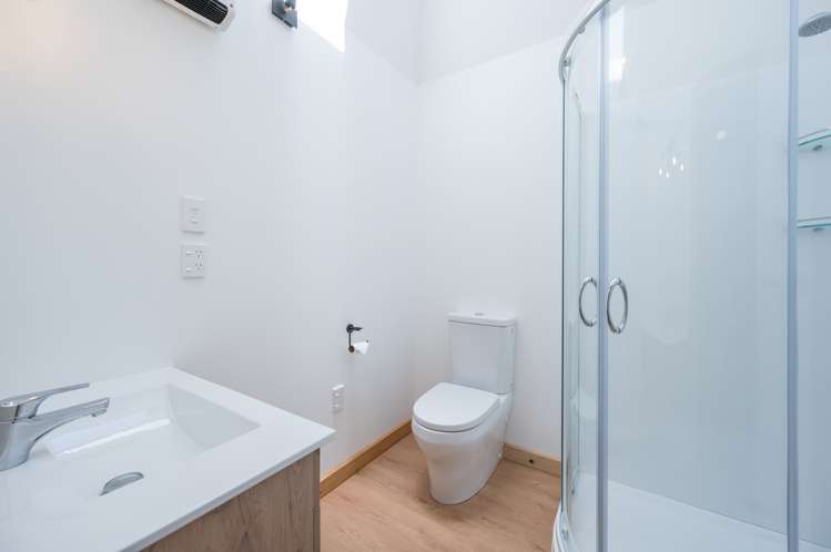 20 Lobank Place Richmond_16