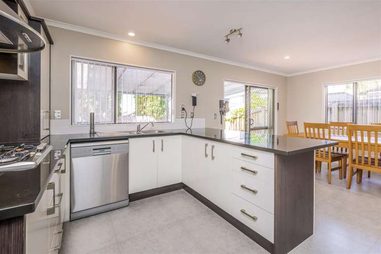 75 Mandival Avenue Flat Bush_7