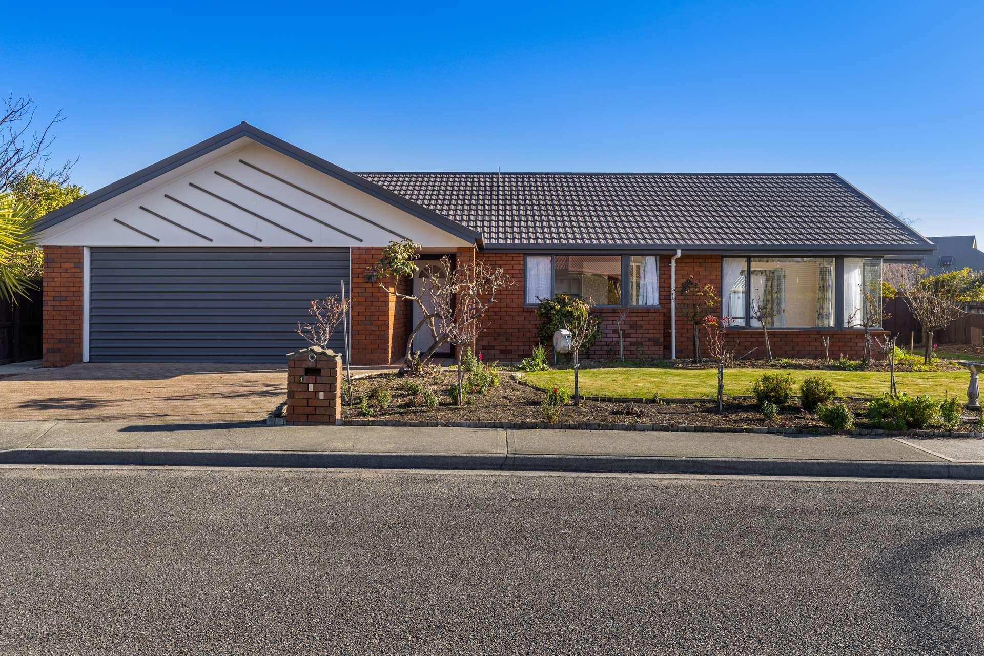 100 Aldinga Avenue Stoke_0