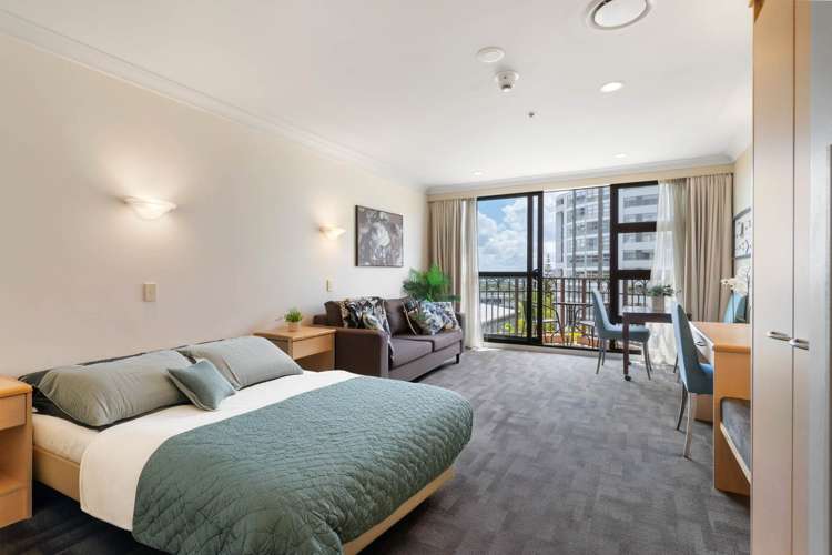 6E/100 Greys Avenue_3