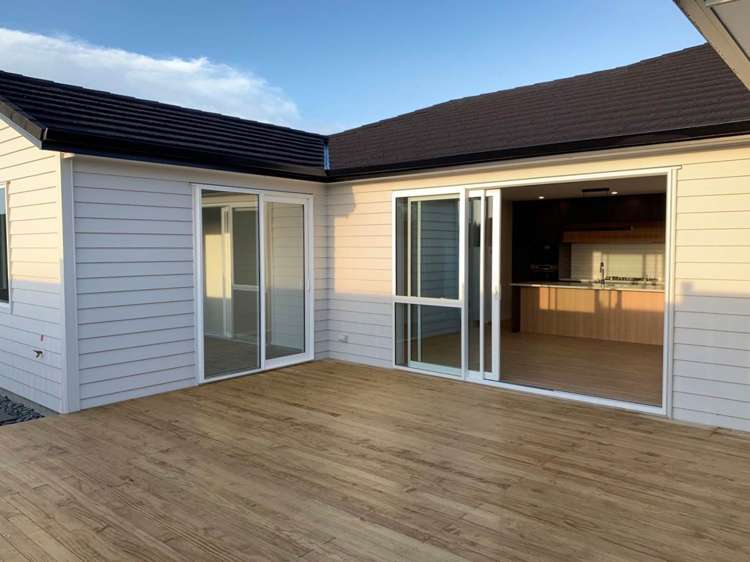 6 John Fair Drive Wainui_5