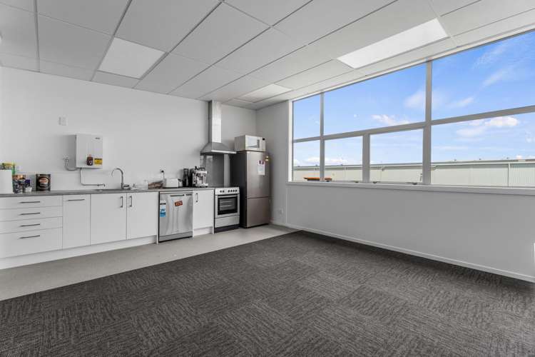 Part of 8 Mainstreet Place Te Rapa_6