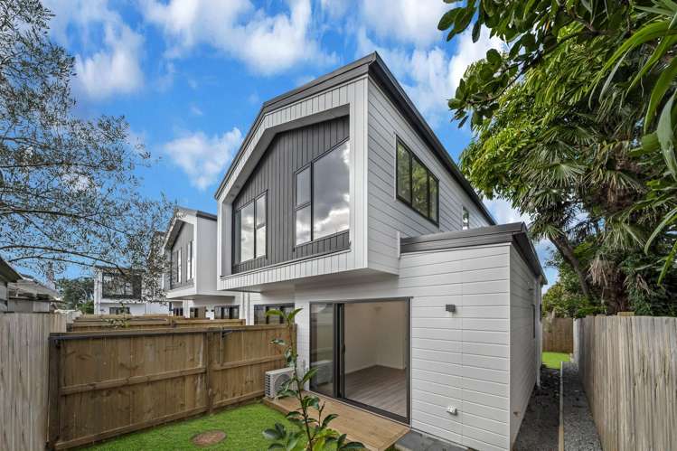 Lot 1-7/14 Montmere Avenue Te Atatu Peninsula_50