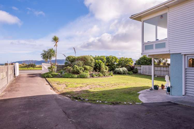 65 Marine Parade Paraparaumu Beach_16