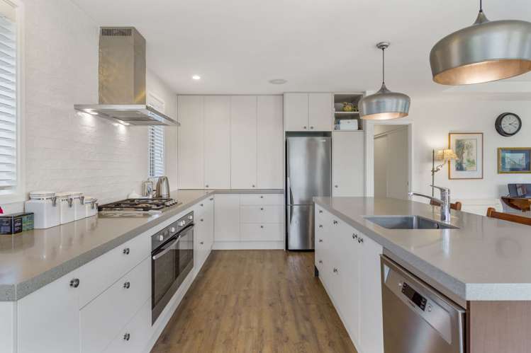 35 Oaks Drive Lincoln_5