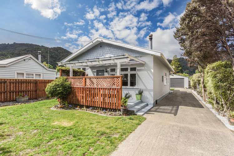 12a Buller Street Picton_19