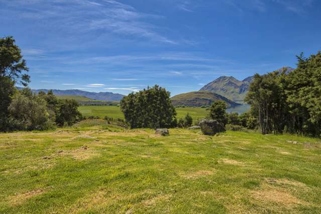 38 Emerald Bluffs Lane, Glendhu Bay Wanaka_2