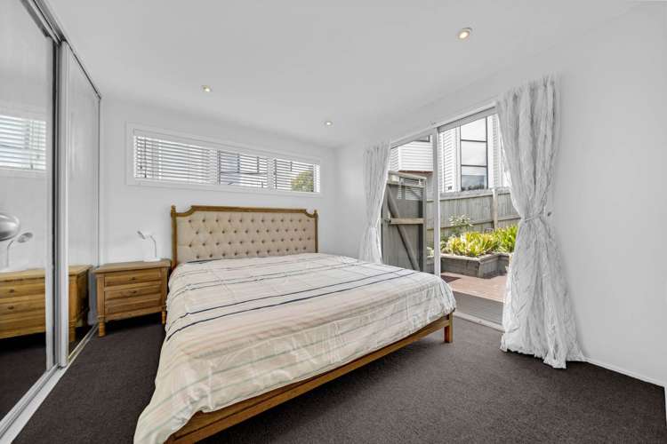 44 Bond Crescent Forrest Hill_16