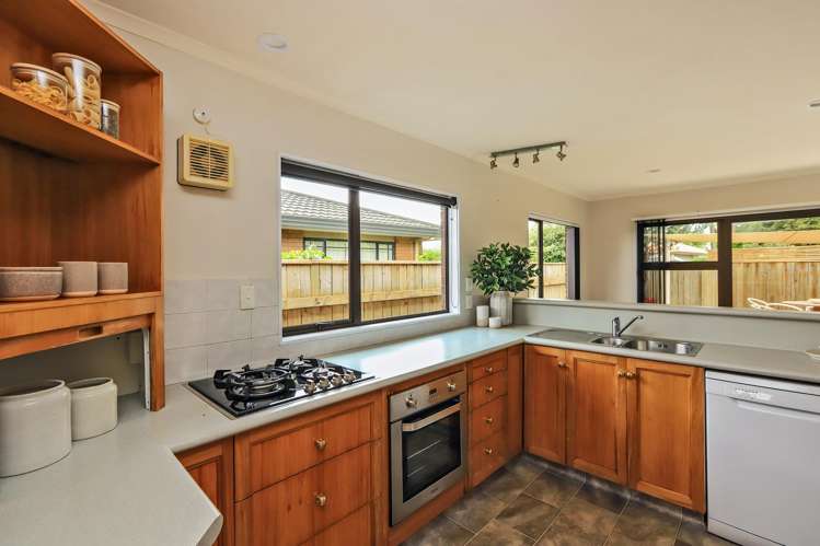 13 Knightsbridge Place Taradale_8