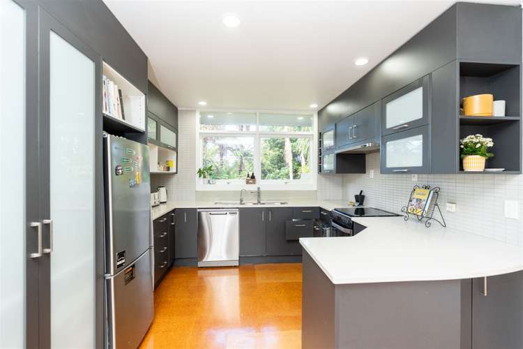 24 Tudor Crescent Chedworth_4