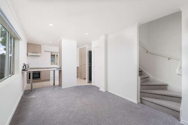 1/49 Henderson Valley Road Henderson_2