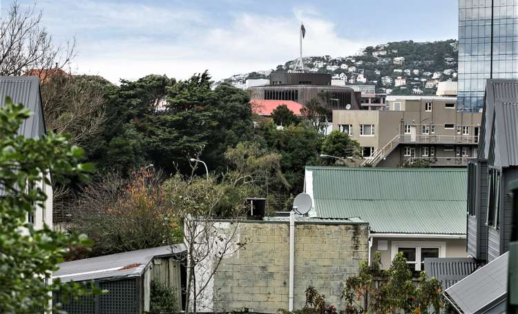 3/219 Grant Road Thorndon_5