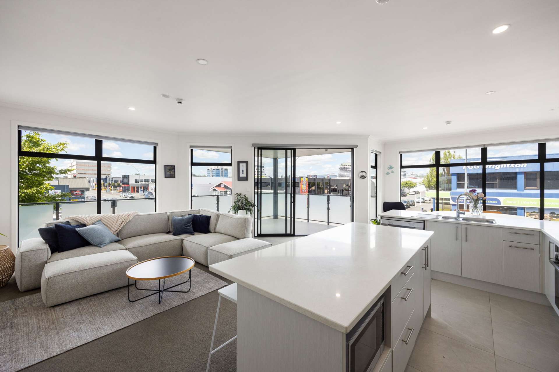 7/13 Vialou Street Hamilton Central_0