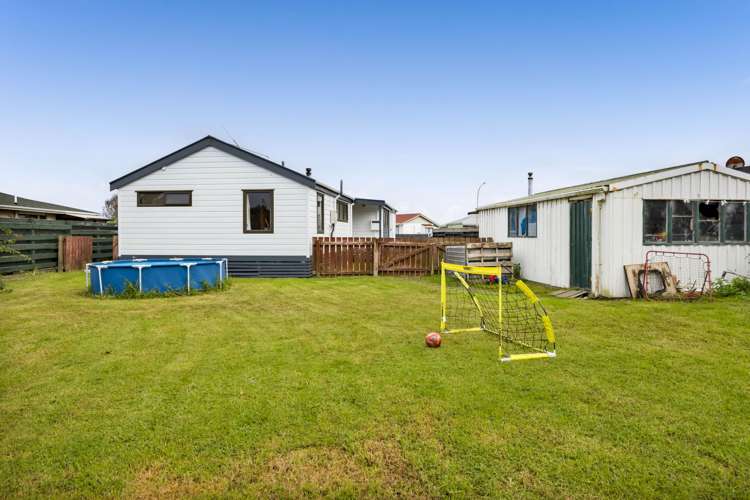 8 Ponderosa Place Opunake_21