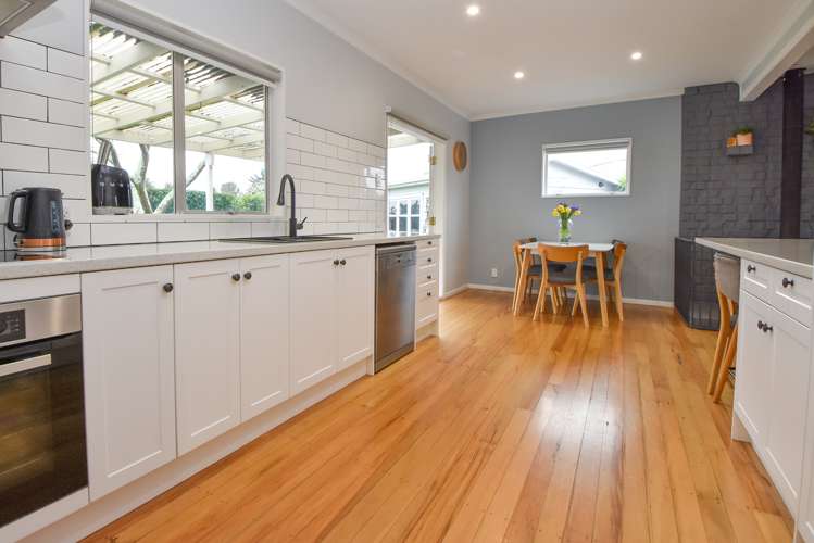 2 Fairbrother Street Carterton_5