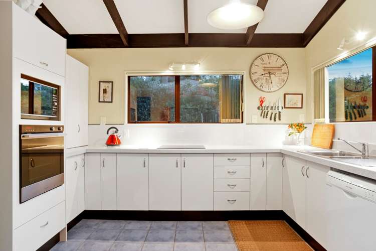 2/132 Golf Road Titirangi_2