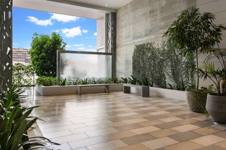 102/27 Enfield Street_3