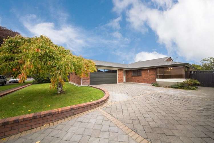 11 Hanmer Place Highbury_17