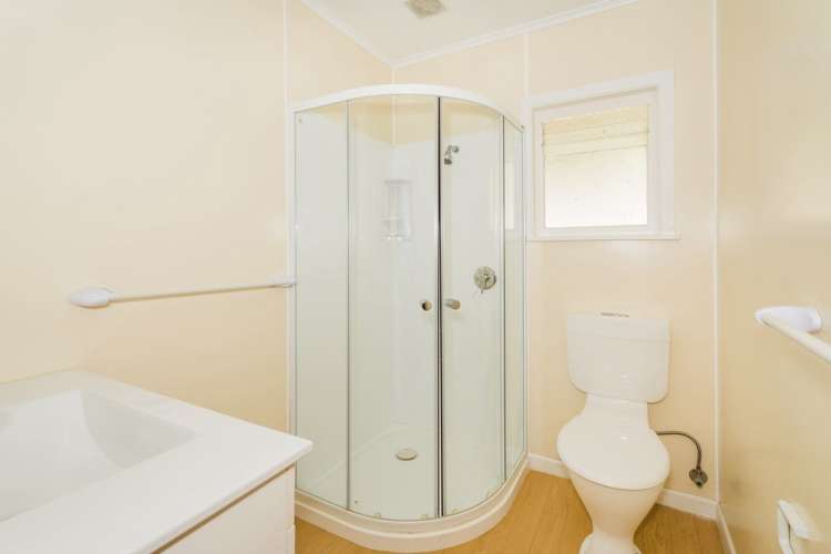 2/4 Birchfield Road Hauraki_10