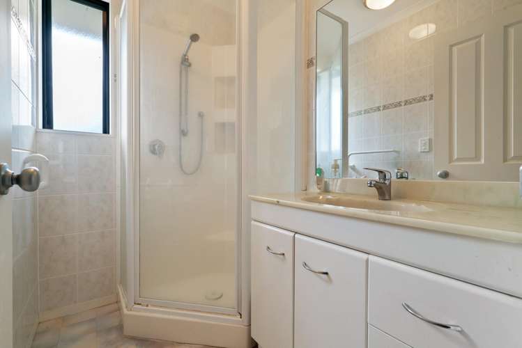 56 Ribbonwood Crescent Goodwood Heights_22