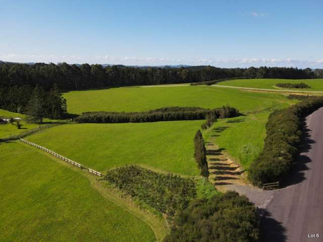 Landscaper's Dream (0.94 ha) - $550,000