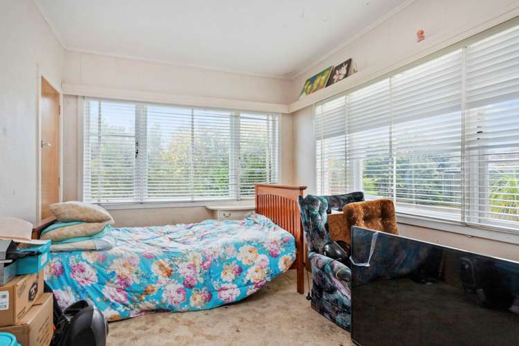 74 Crawford Avenue Mangere Bridge_17