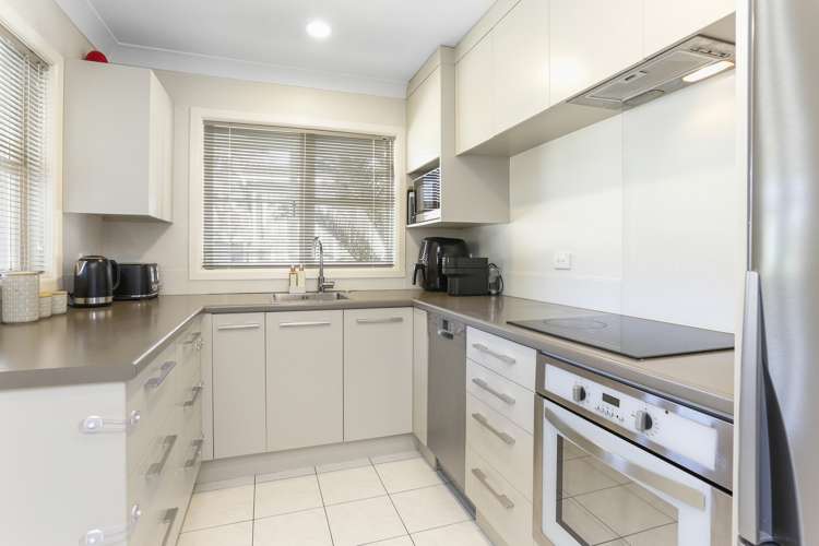 14 Glenmore Road Sunnyhills_16