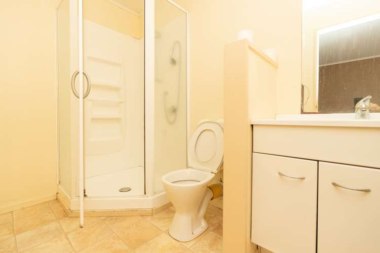 17 James Street Hamilton East_23