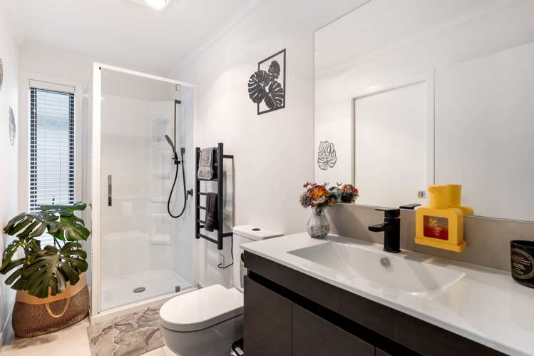 3 Yulia Road Flat Bush_18