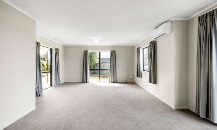 4 Dunsford Mews Hamilton Central_12