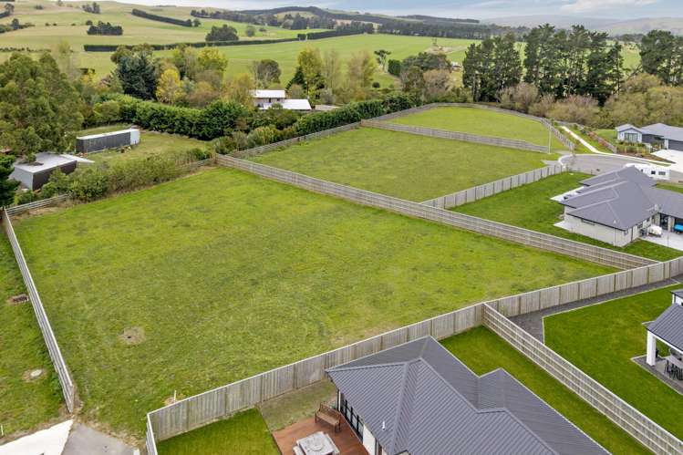 11b Plover Avenue_0