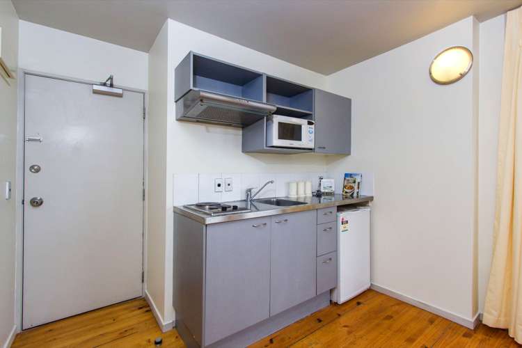 11A/8 Scotia Place City Centre_2