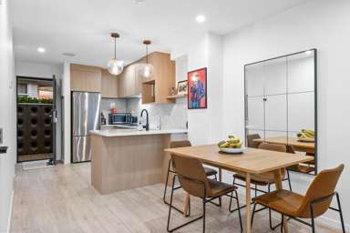 5/1a Royal View Road_3