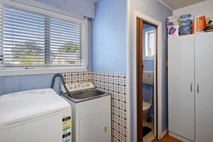 8 Oakhurst Place Russley_13