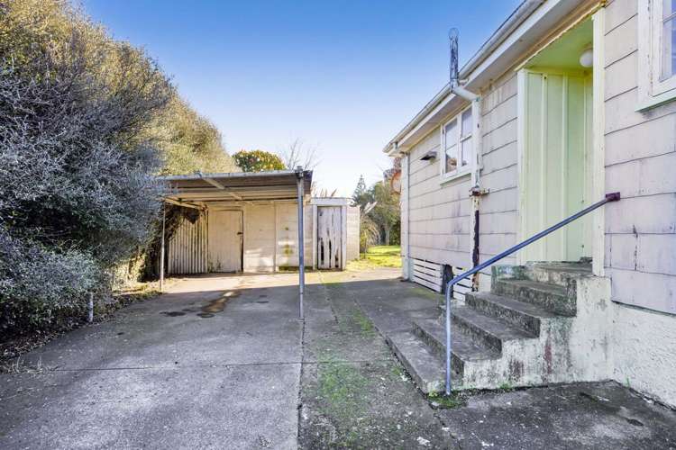 6 Acourt Street Hawera_21