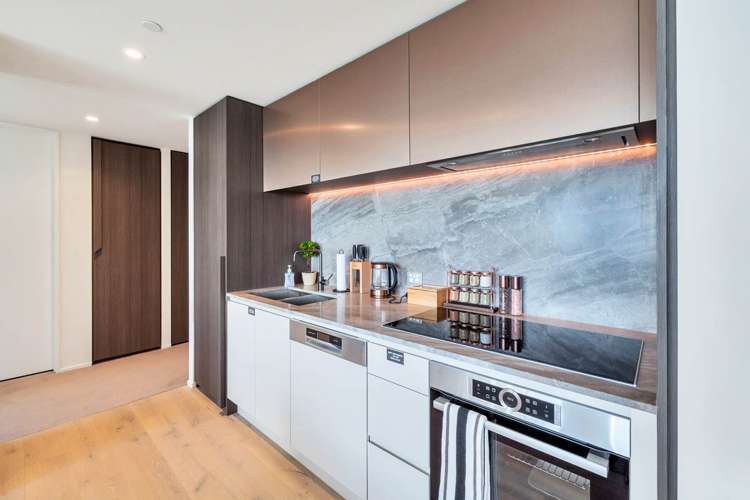 4802/10 Commerce Street Auckland Central_11