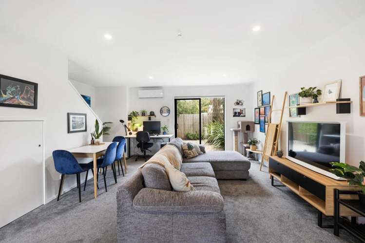 13/25 Hargest Crescent 1551_6