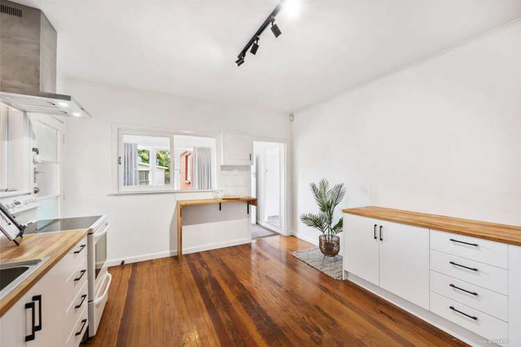 49 Gardner Avenue New Lynn_13