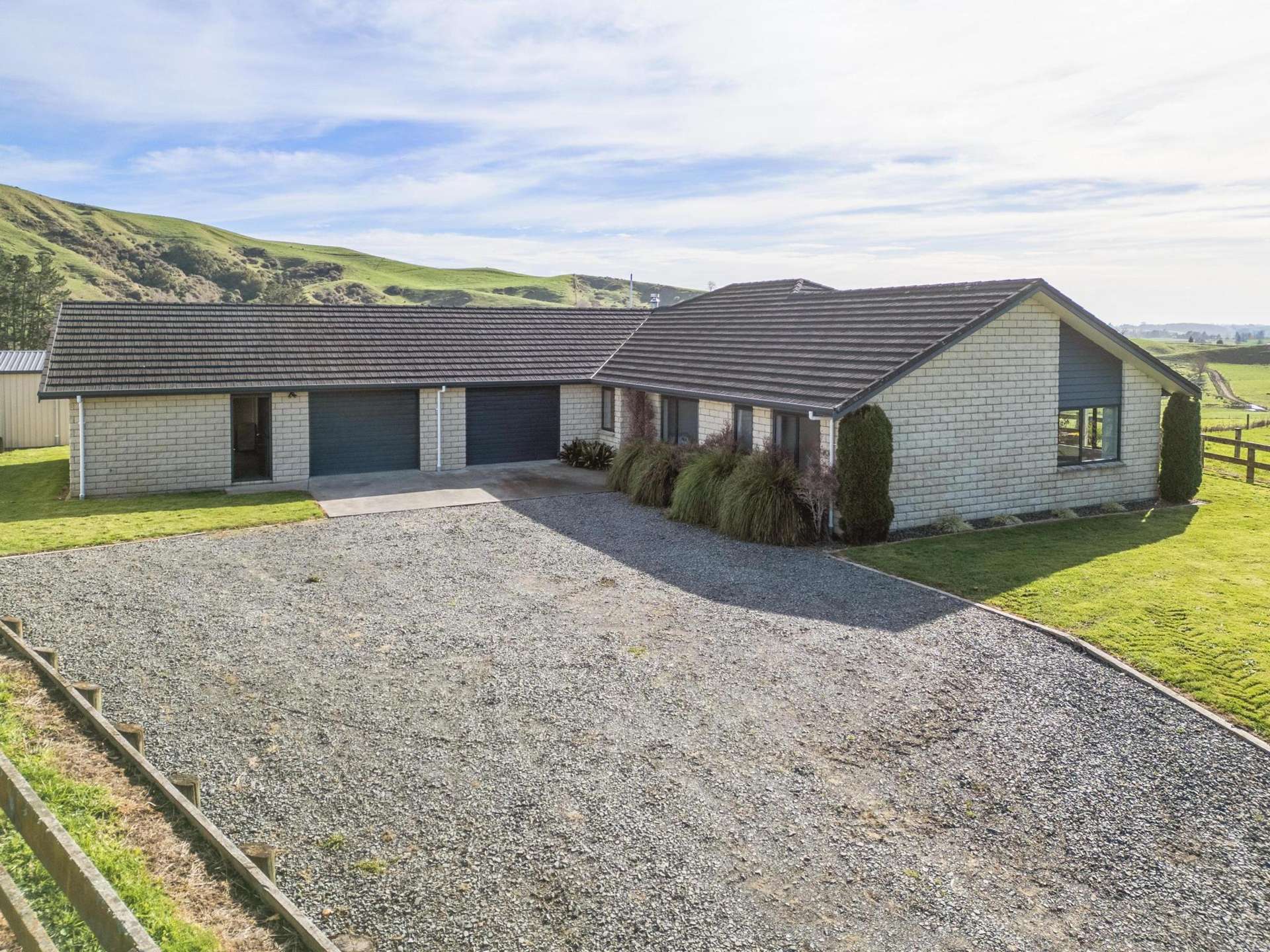 196 Happy Valley Road Wharepuhunga_0