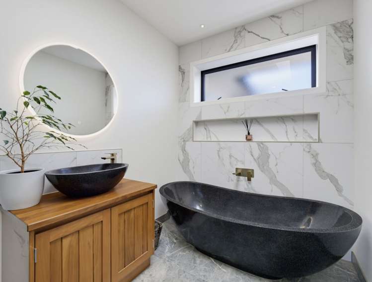 55 Blunden Road Lincoln_21
