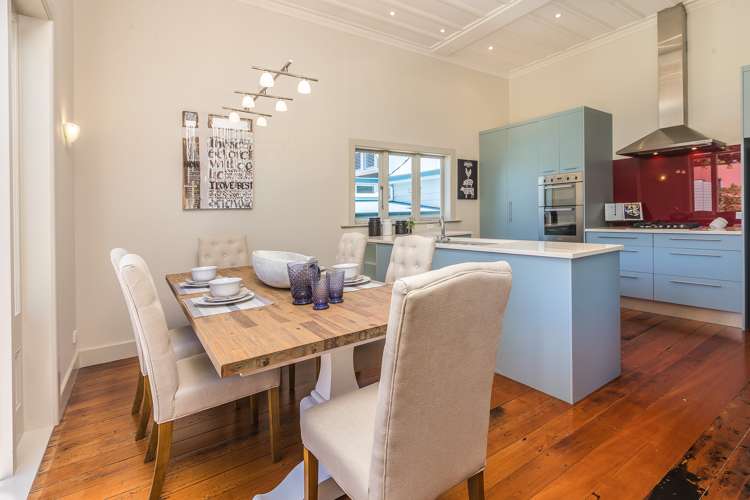 24 Queens Parade Devonport_15