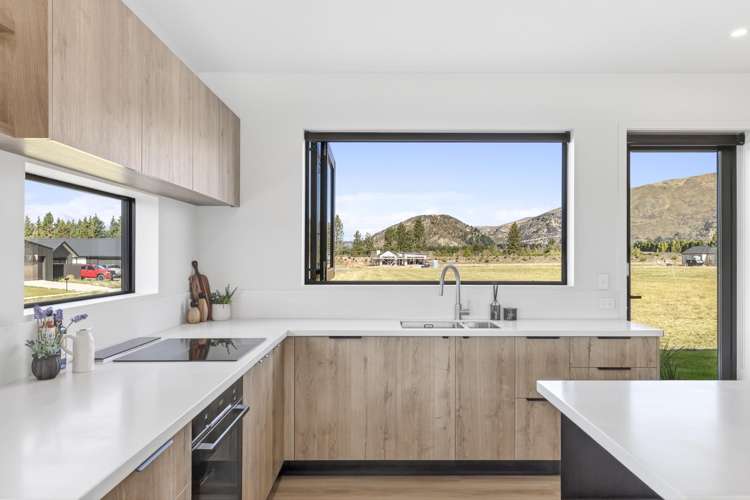 8 Buttercup Street Wanaka_6