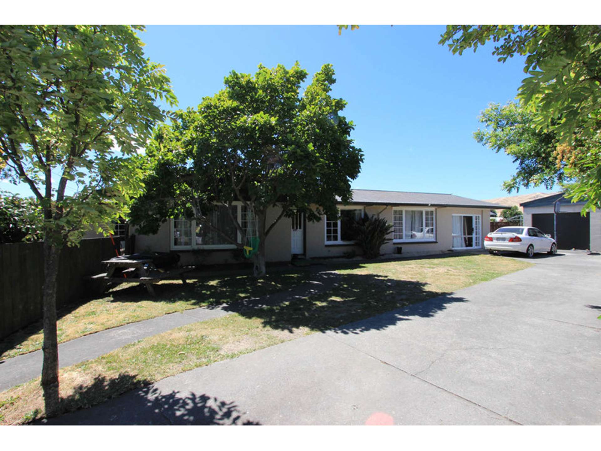 16 Rudd Crescent Redwoodtown_0