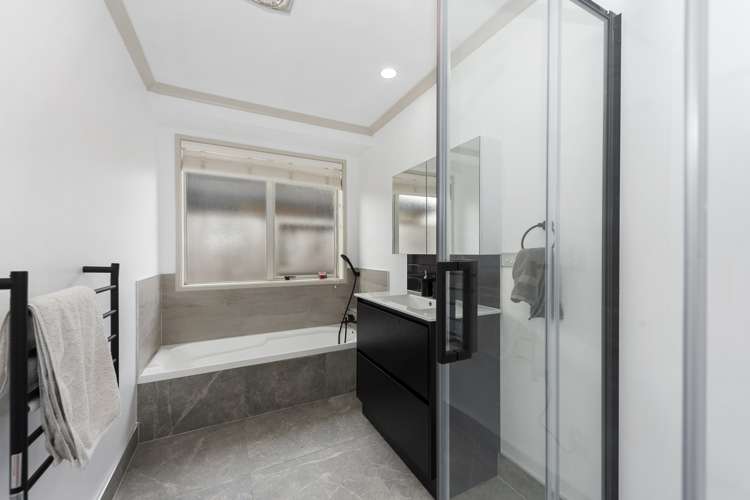 1 Parkside Drive Huntington_7