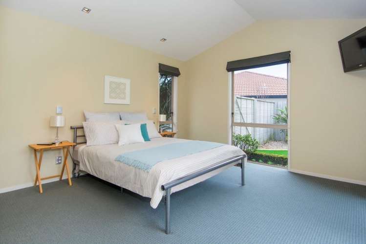 7 Balboa Key Papamoa_10