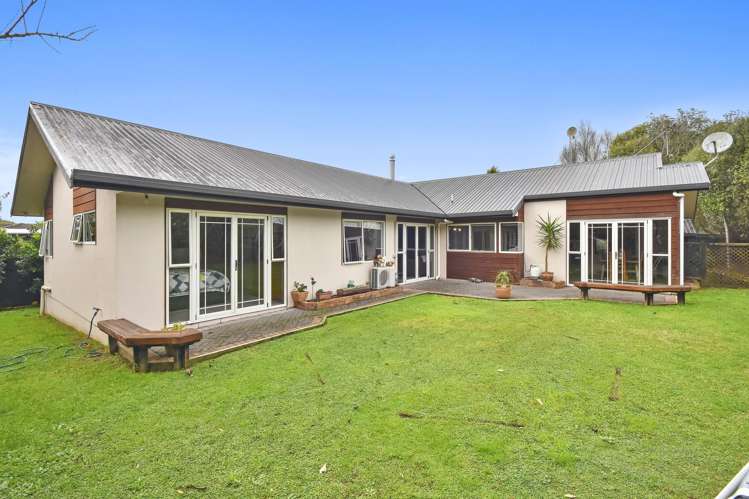 61 Carnoustie Drive Wattle Downs_1